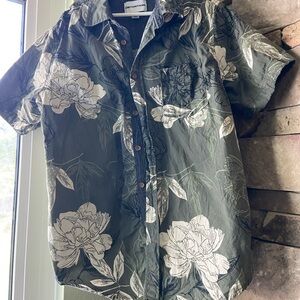 Floral Green and White Shirt boys dress short sleeve shirt size 10-12